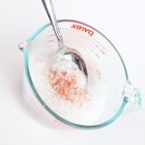 Mixing the salts and fragrance